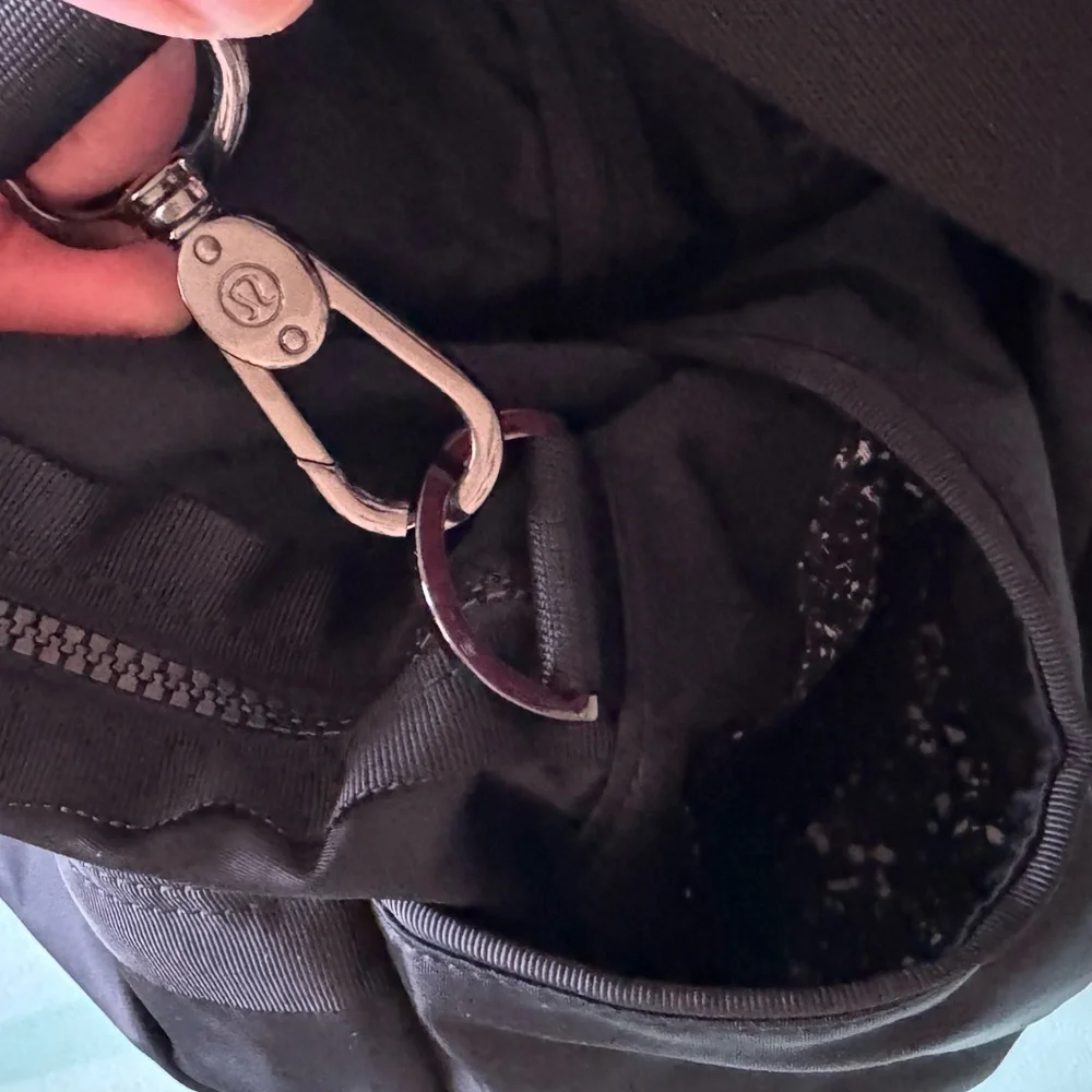 Lululemon all day Duffel Bag - Picture 16 of 16